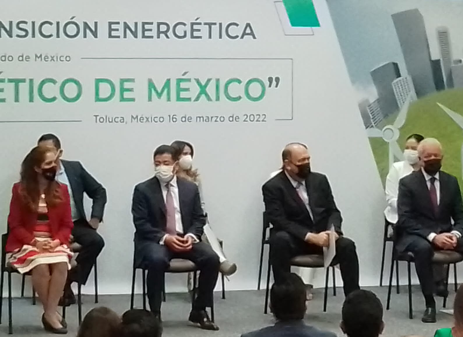 Reforma energética llena de buenos deseos, pero sin decir en realidad qué va a pasar
