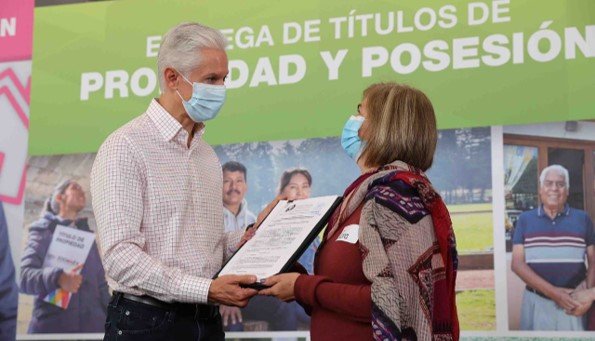 Administración Del Mazo ha otorgado alrededor de 42 mil títulos de propiedad en #Edoméx