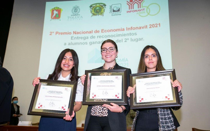 #UAEMéx premia a universitarias por segundo lugar Premio de Economía Infonavit 2021: Analizando la Encuesta Nacional de Vivienda