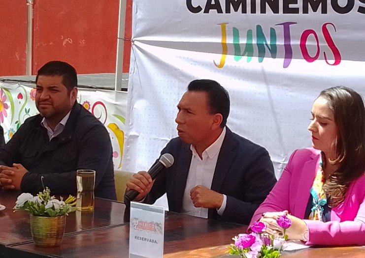 Arturo Piña pide licencia como alcalde; buscará nominación del PRD a gubernatura del #Edoméx