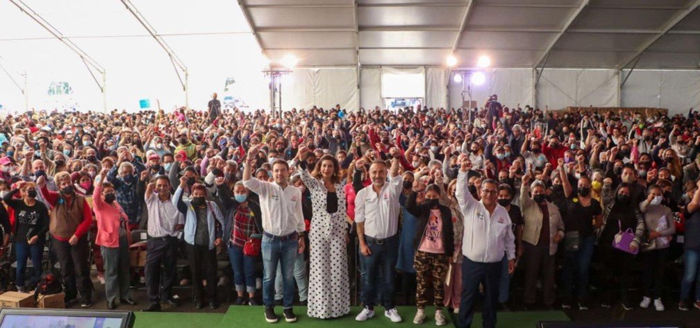 Convoca Fernando Flores a 7 mil personas en entrega de canasta alimentaria