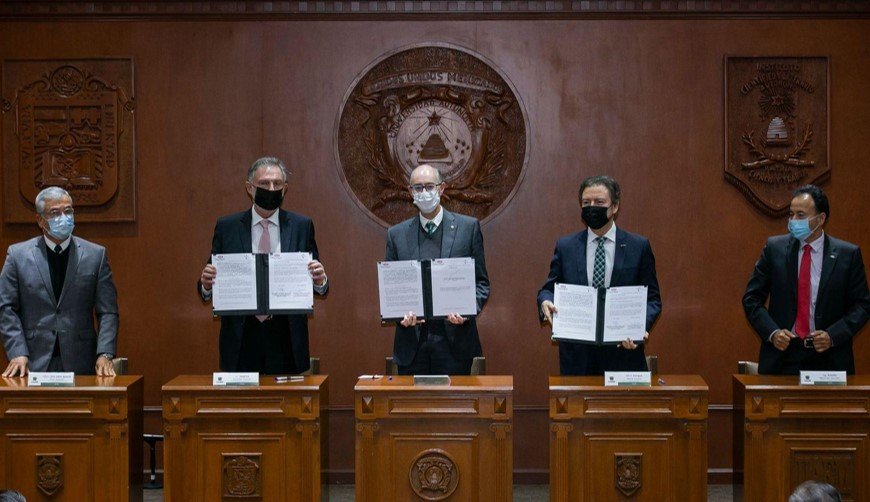 Fundación #UAEMéx firma convenio con CMIC para buscar donativos para becas y proyectos de investigación