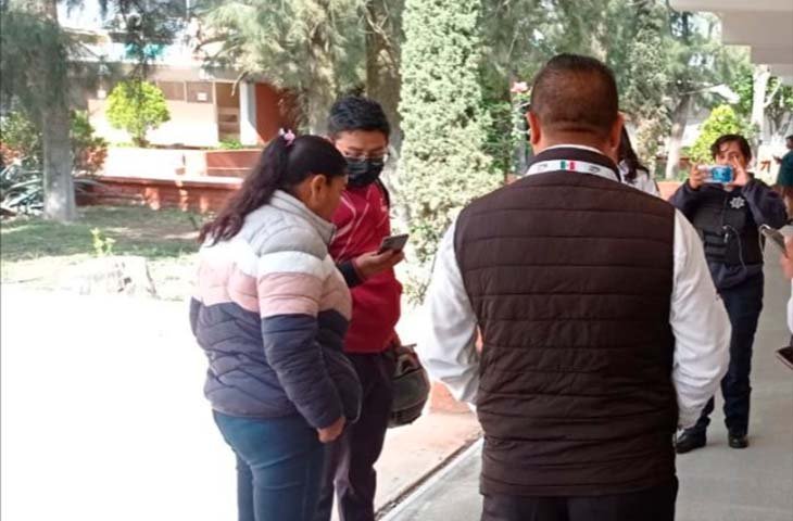 Menor invita en redes a su «primer tiroteo» en escuela de Edoméx; llevaba cartuchos y arma réplica