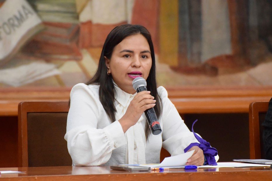 Diputada local del #PRD impulsa agenda de mujeres jóvenes