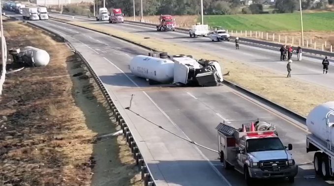 Cientos de vehículos llevan más de 12 horas varados en Arco Norte