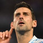 Djokovic aplasta a Paul y está en la final del Australia Open, con todo y protestas de Ucrania