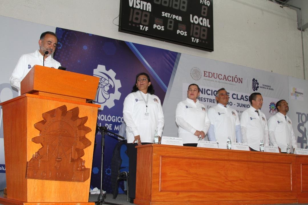 Fernando Flores inaugura ciclo escolar en el Instituto Tecnológico de Toluca