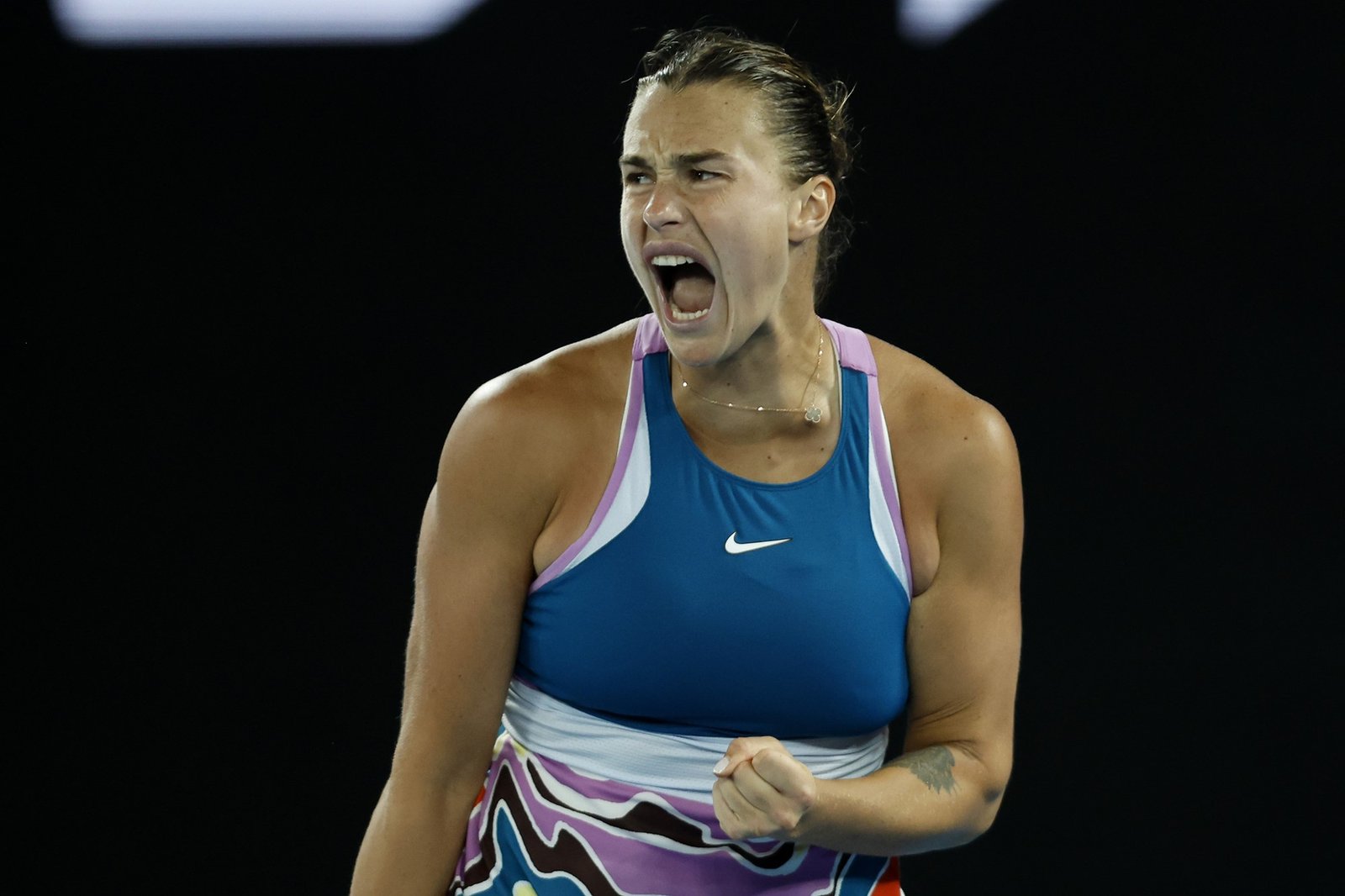 Hace años, en el Australia Open se burlaron de ella; hoy, sin bandera, Sabalenka es campeona