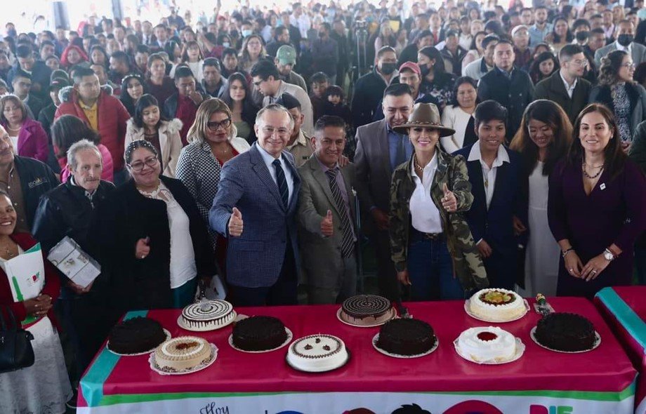Llega Jornada Médico-Asistencial del DIF #Toluca a colonia El Seminario; hubo 150 casamientos