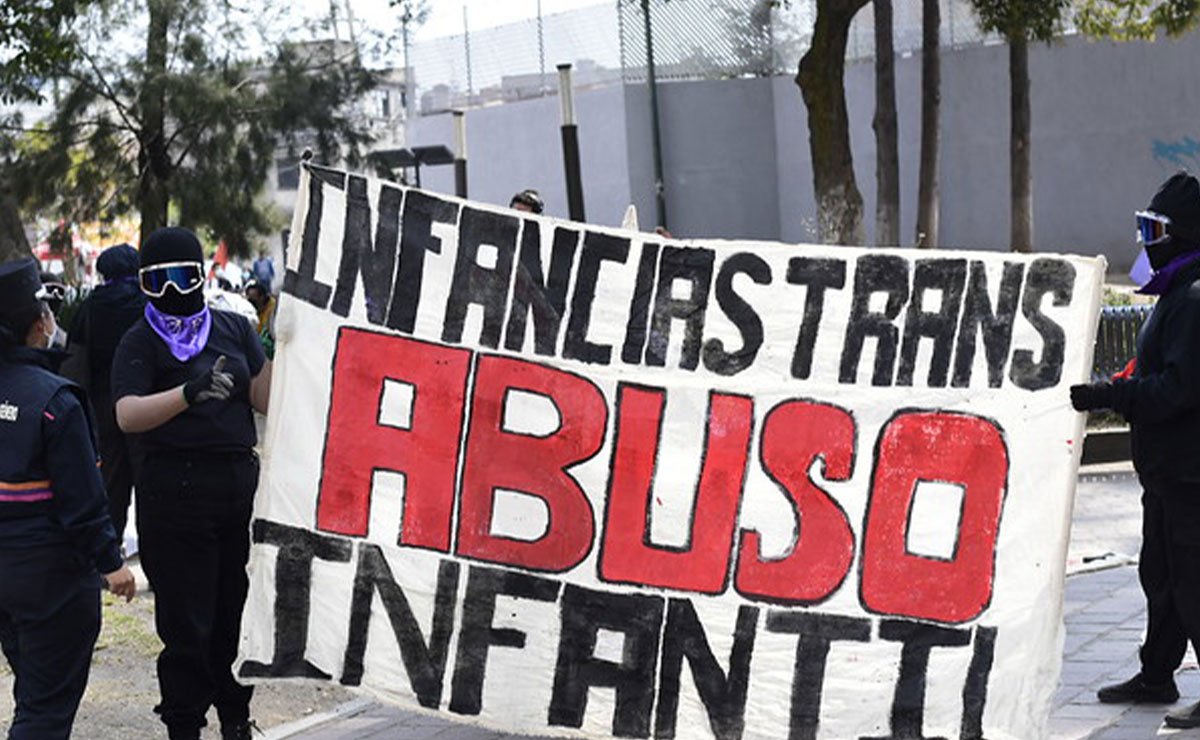 Feministas salen a las calles de #Toluca contra la iniciativa de «infancias trans» y demás idelogías de género