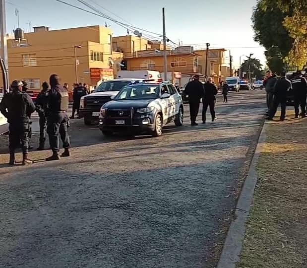 ÚLTIMA HORA: Policía de #Metepec muere al evitar asalto en Infonavit San Francisco