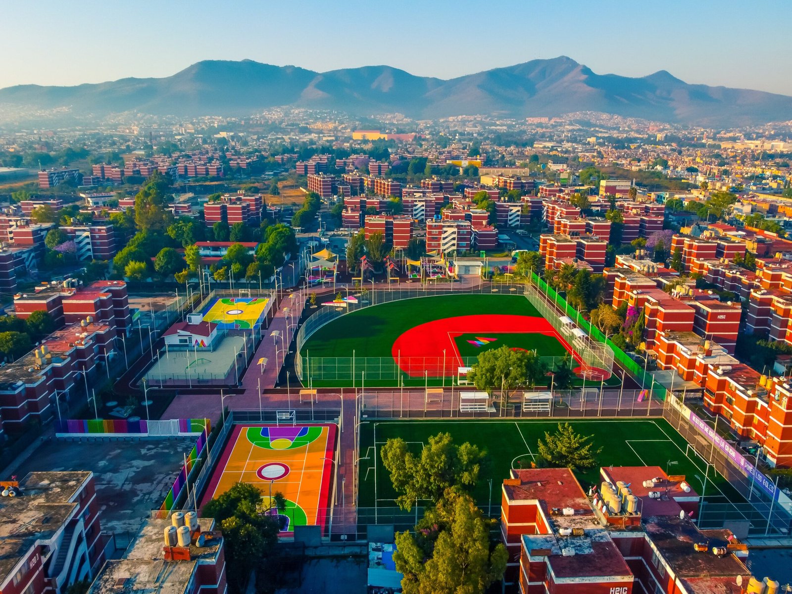 Del Mazo inaugura Unidad Deportiva #Coacalco, tras inversión de 49 mdp