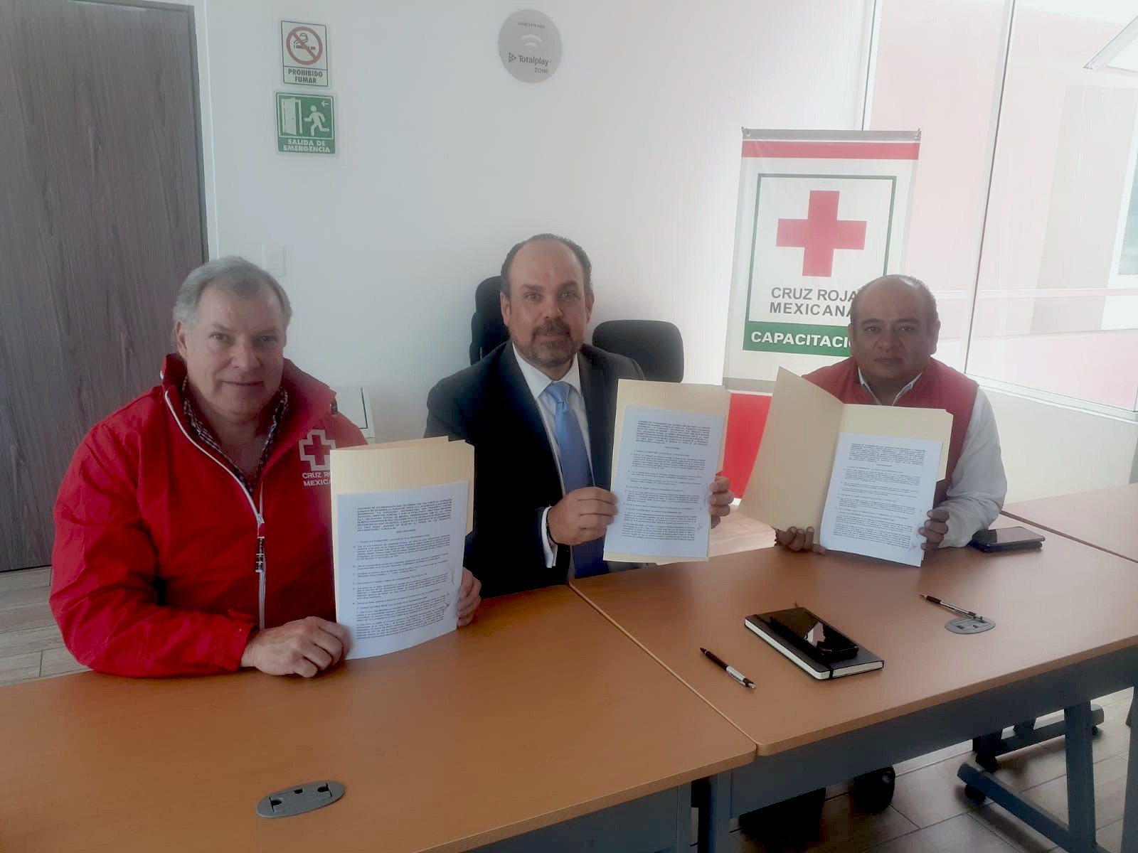 Refrendan Cruz Roja y FUTEJE convenio para la prevención y detección oportuna de cáncer colorrectal