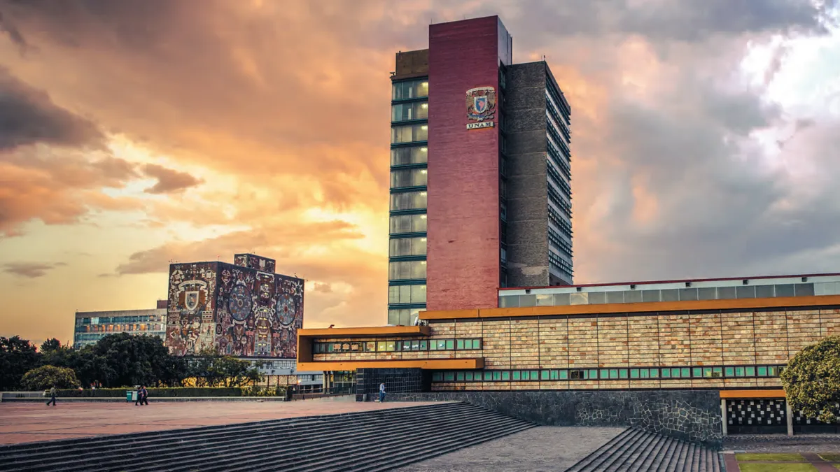 UNAM aprueba Ley «Yasmín Esquivel»; quitará títulos a tramposos