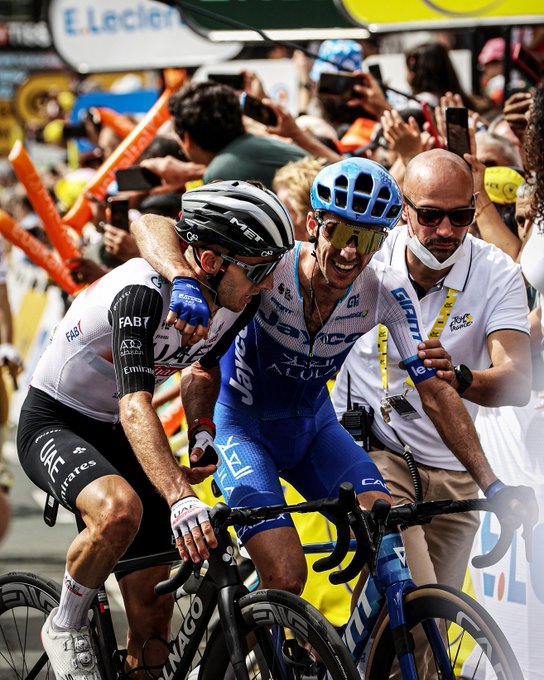 Increíble triunfo de gemelos en espectacular arranque del Tour de Francia 2023