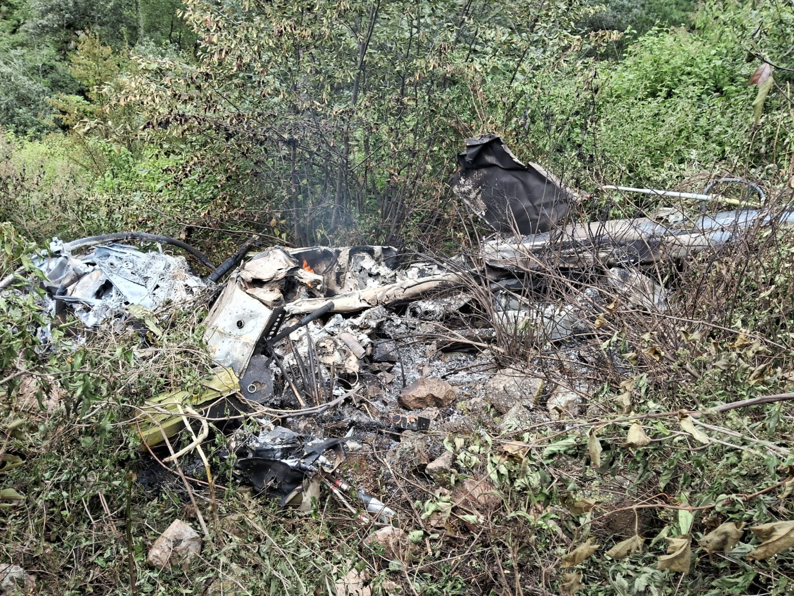 Varios militares mueren tras caer helicóptero de la Sedena en Durango