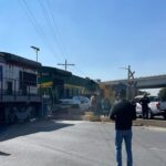 Tren arrolla a camioneta en #Ecatepec