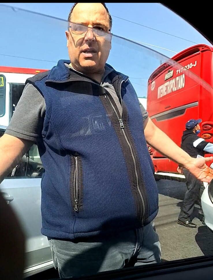 Buscan a violento que agredió a mujer en calles de #Metepec