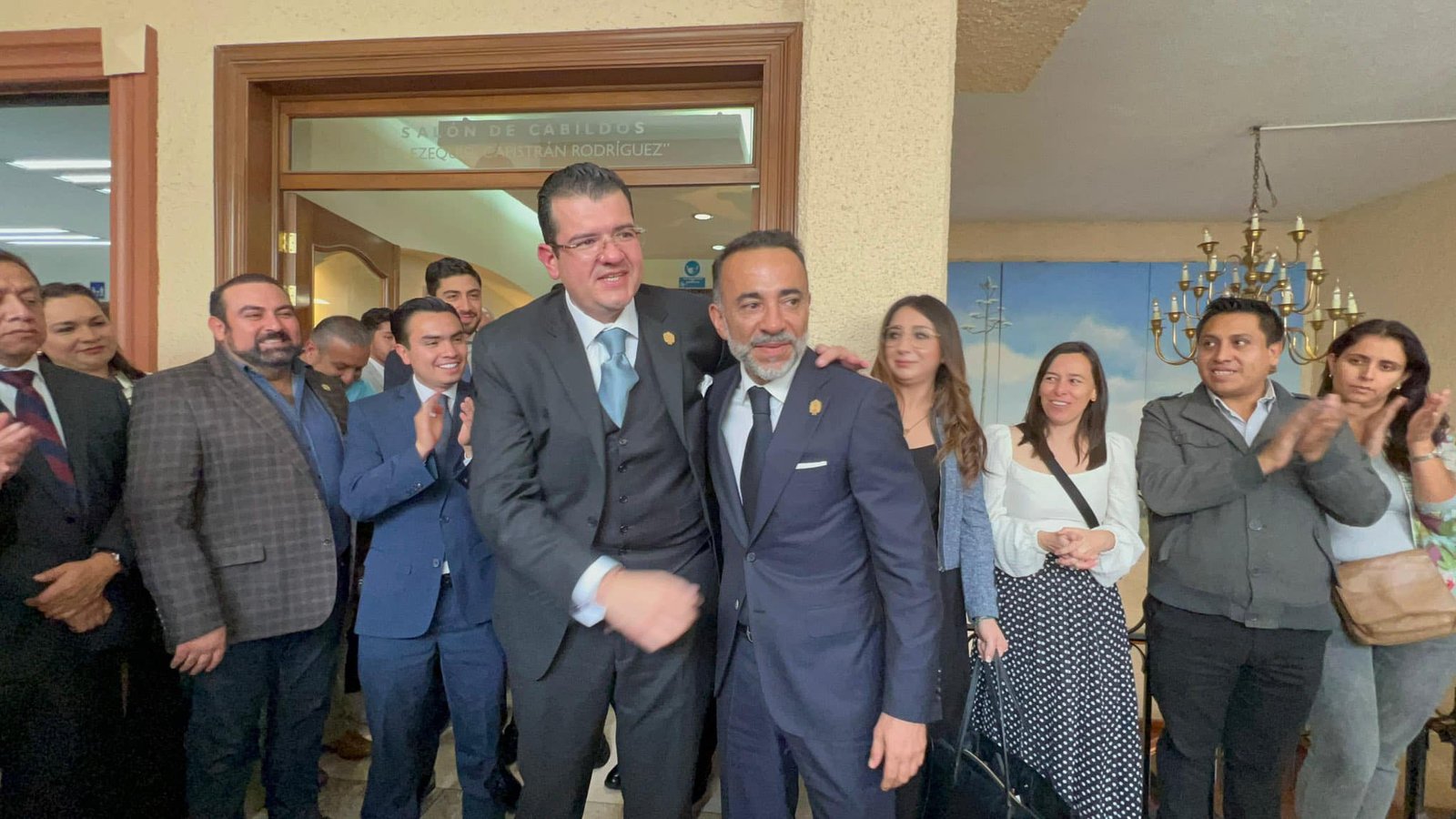 Fernando Flores pide licencia al cargo; nuevo alcalde en #Metepec