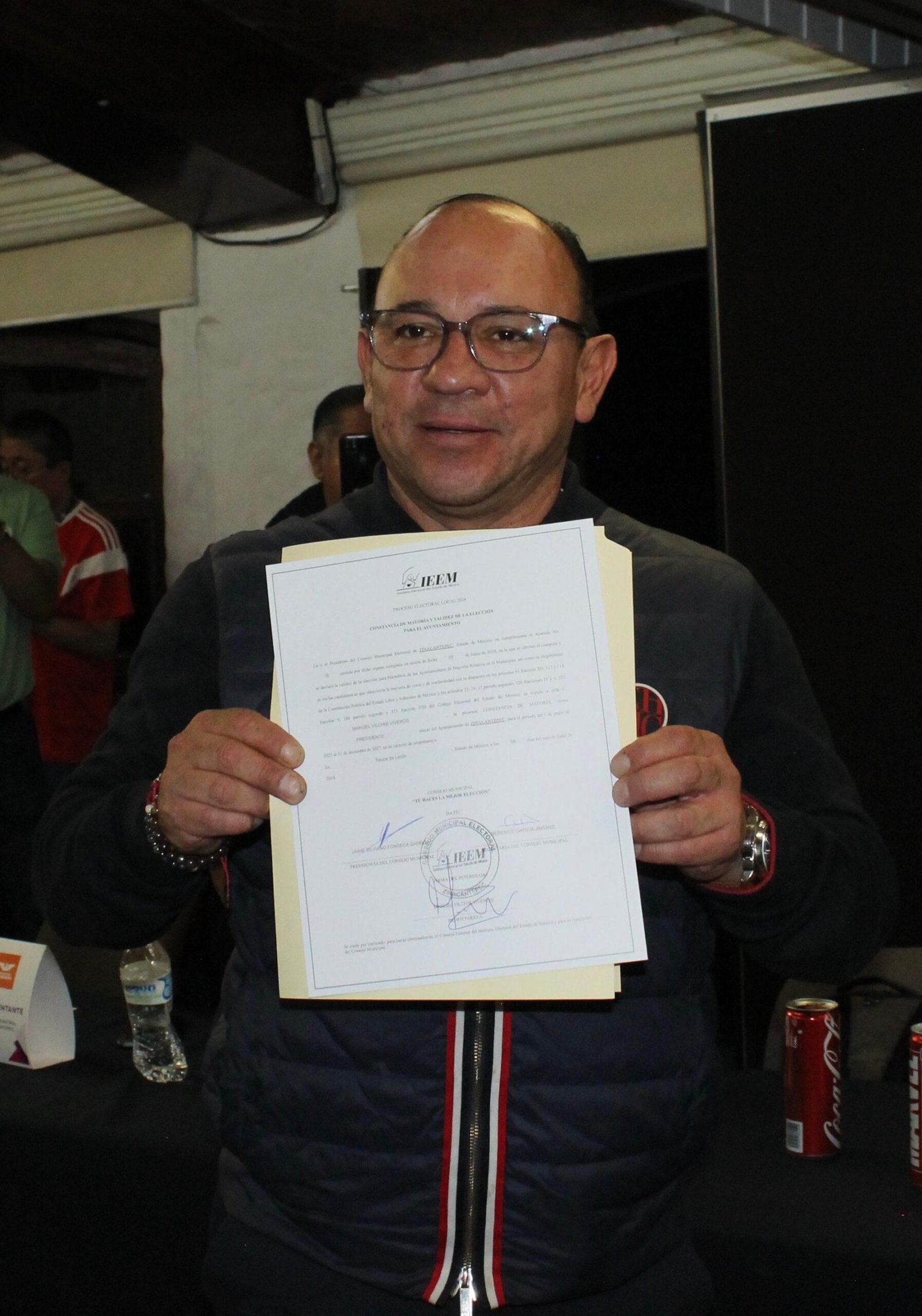 Manuel Vilchis recibe constancia de mayoría como alcalde electo de Zinacantepec