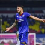 cruz-azul-quiere-fuera-a-carlos-salcedo-quien-paga-por-el