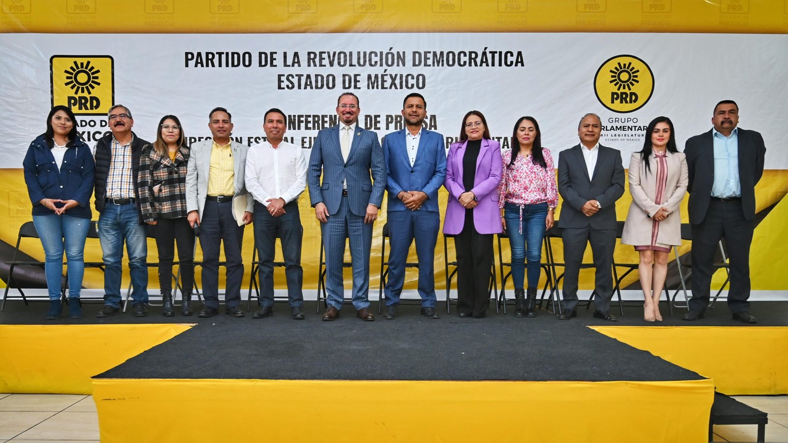 Integrantes de la dirección estatal del PRD y diputados locales perredistas electos, presentaron agenda que promoverán en la LXII Legislatura