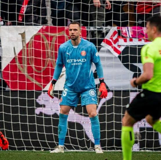 Pau López ataja penal al Arsenal en Champions League y hace maletas rumbo a Toluca. Video