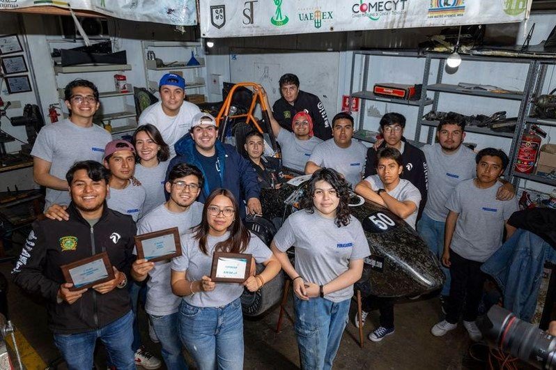 ¡Pura Sangre domina la pista! Estudiantes de la UAEMéx arrasan en la Fórmula SAE México 2024