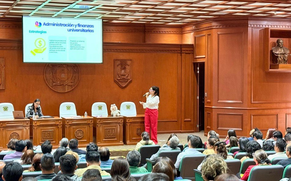 Eréndira Fierro refrenda su compromiso con #UAEMéx: Humanismo, transparencia y bienestar