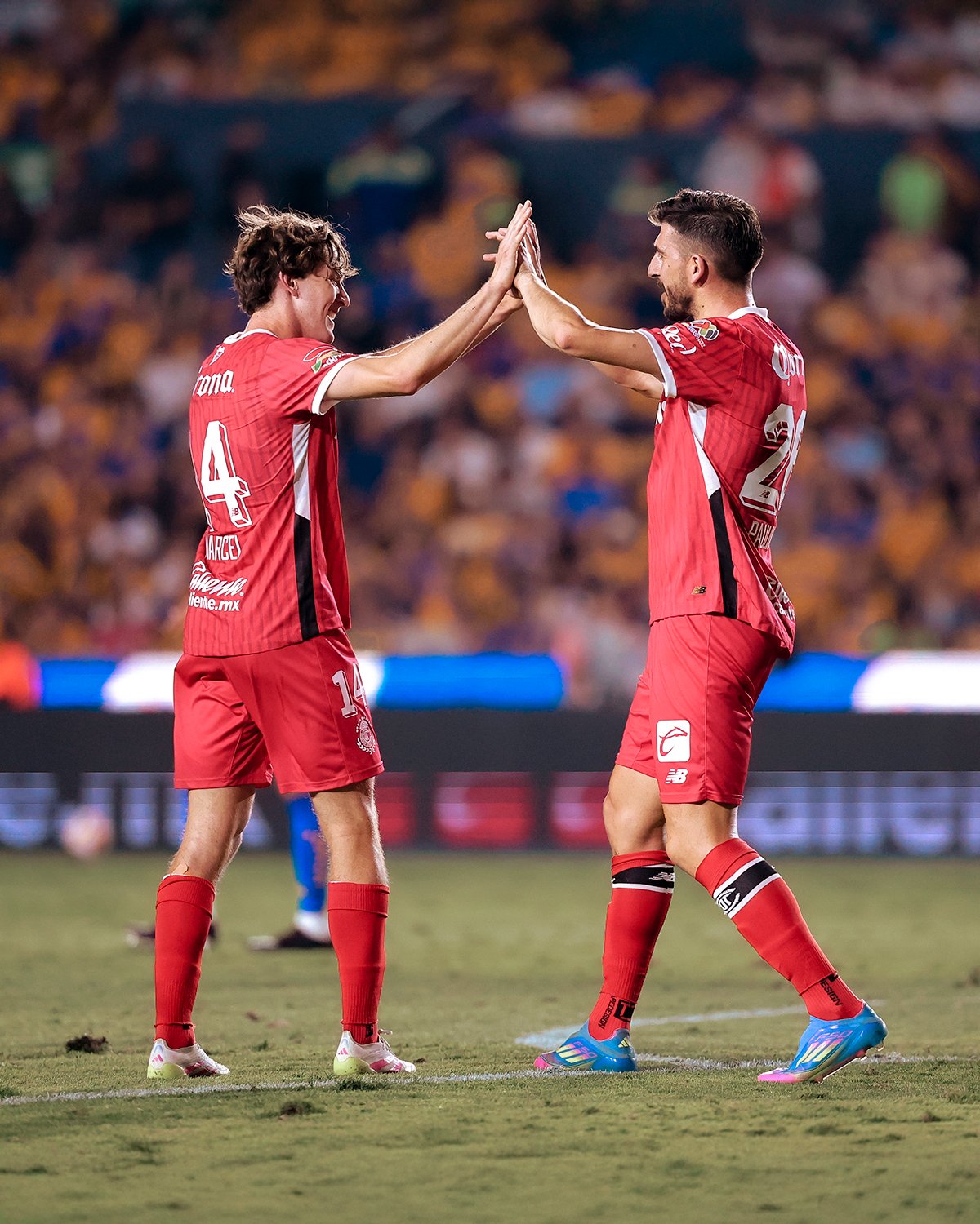 Así se vivió el Tigres vs Toluca; semifinal de ida. Video