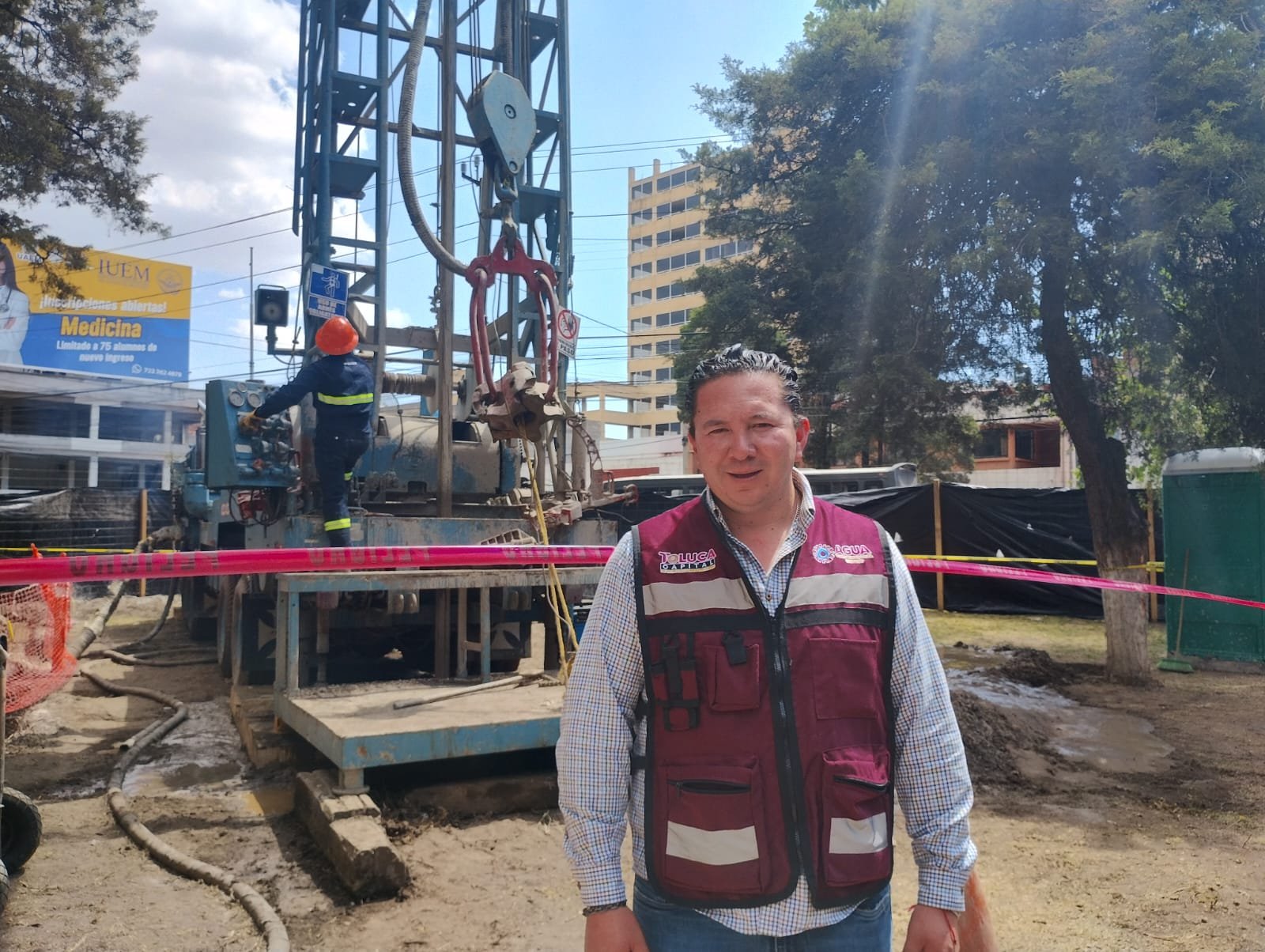 Amplían red de pozos en Toluca para garantizar abasto de agua; supervisa alcalde avances en Jardín Reforma