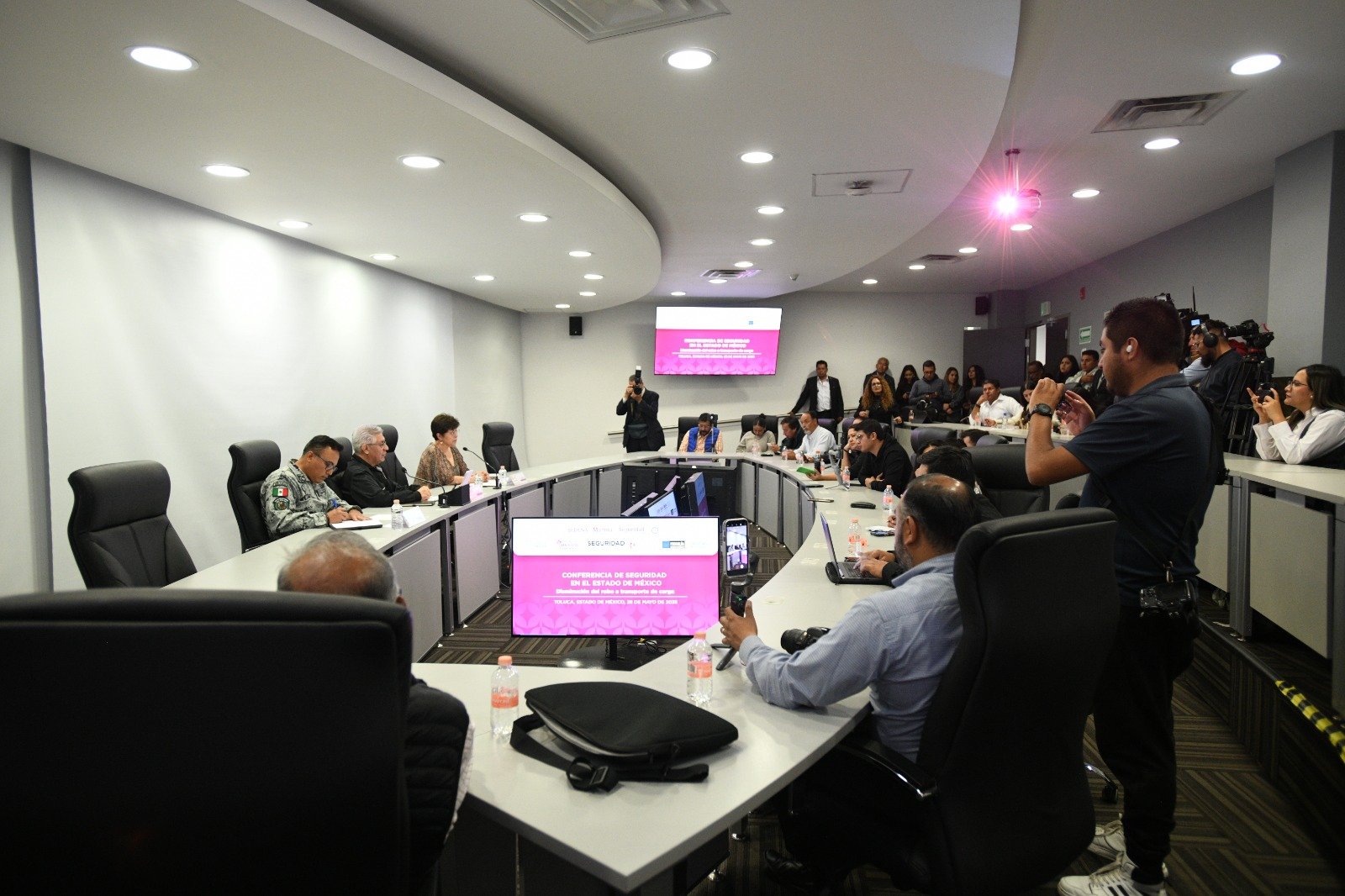 Estado de México reduce 45% el robo a transporte de carga: Cristóbal Castañeda