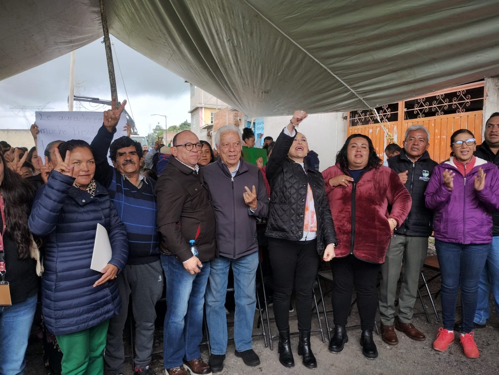 Antiguo camino a Mextepec contará con energía eléctrica: Manuel Vilchis
