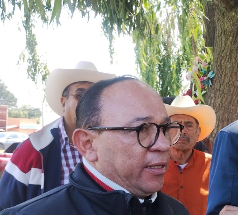 Manuel Vilchis descarta obras inconclusas y aclara rumores