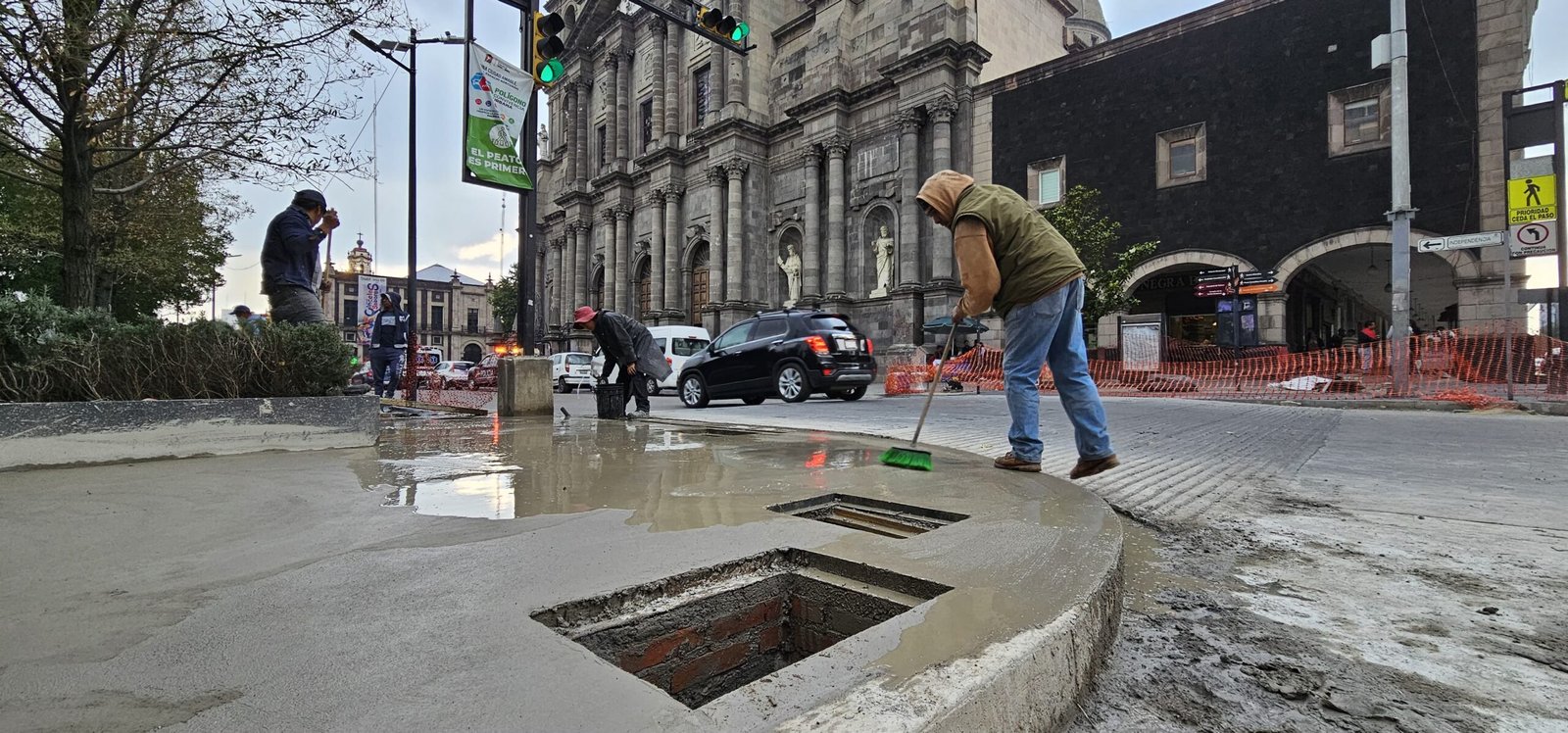OJO: Cierres viales jueves y viernes en #Toluca, por trabajos de balizamiento en el Centro Histórico