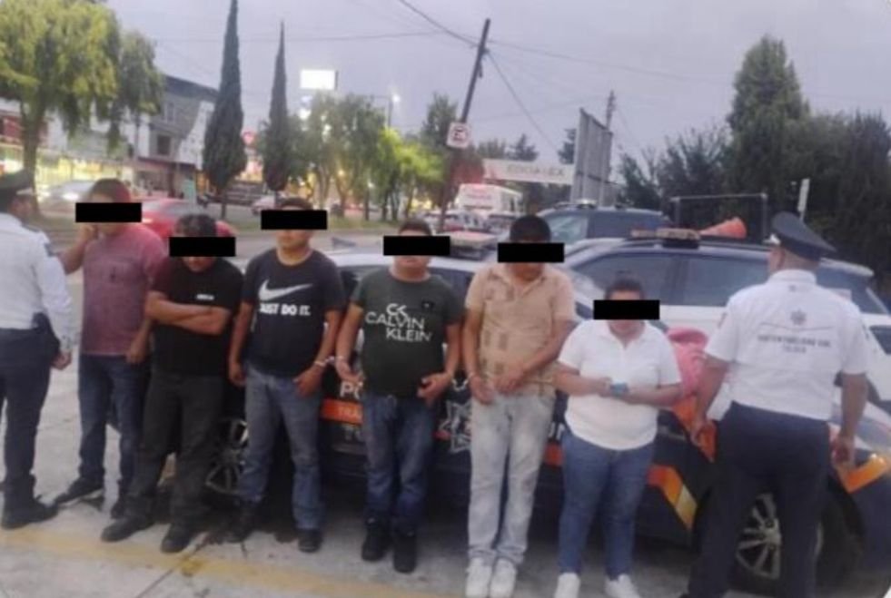 Capturan a 6 sujetos por robar y agredir a comensales en pizzería de #Toluca