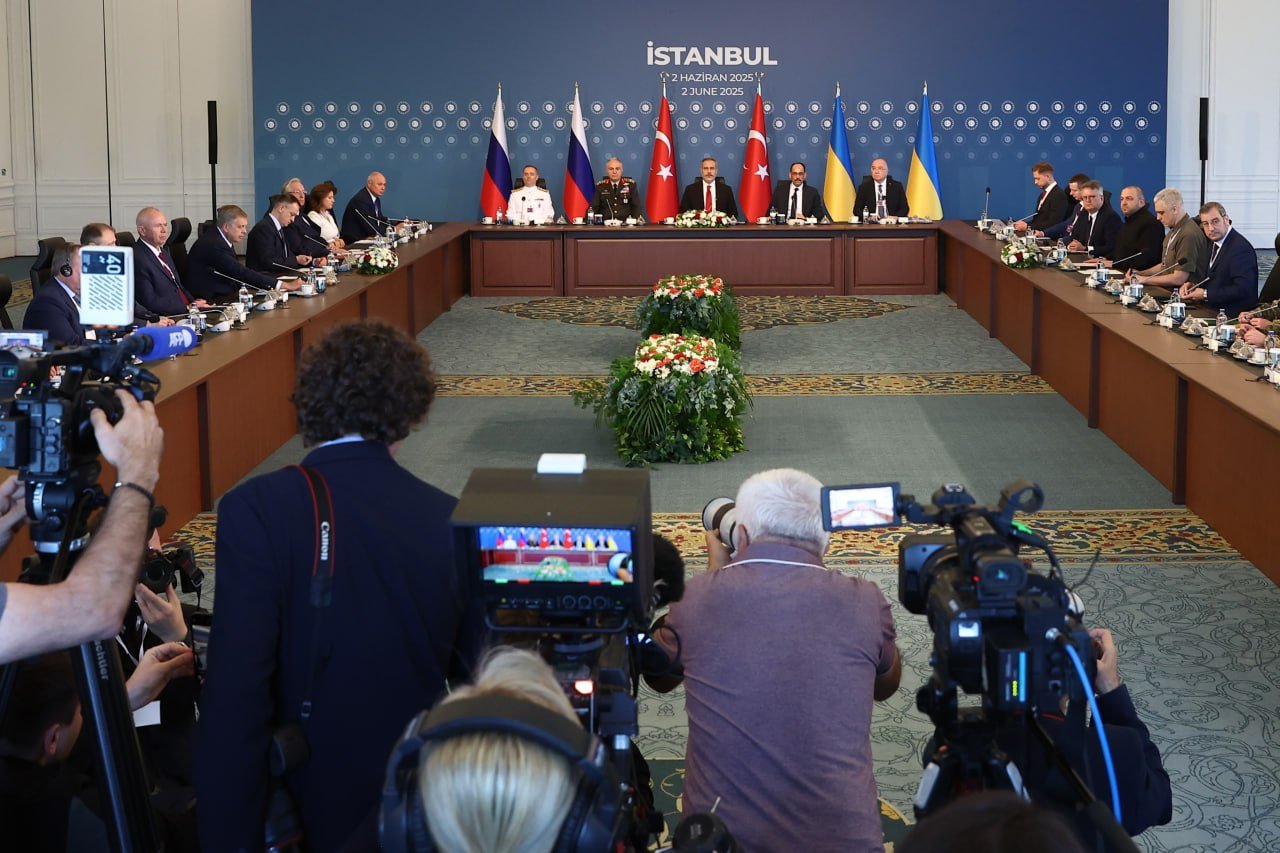 Nueva cumbre en Estambul: Rusia y Ucrania buscan la paz, en medio de graves ataques mutuos