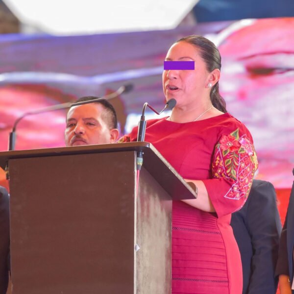 Vinculan a proceso a expresidenta municipal de #Capulhuac por abuso de autoridad