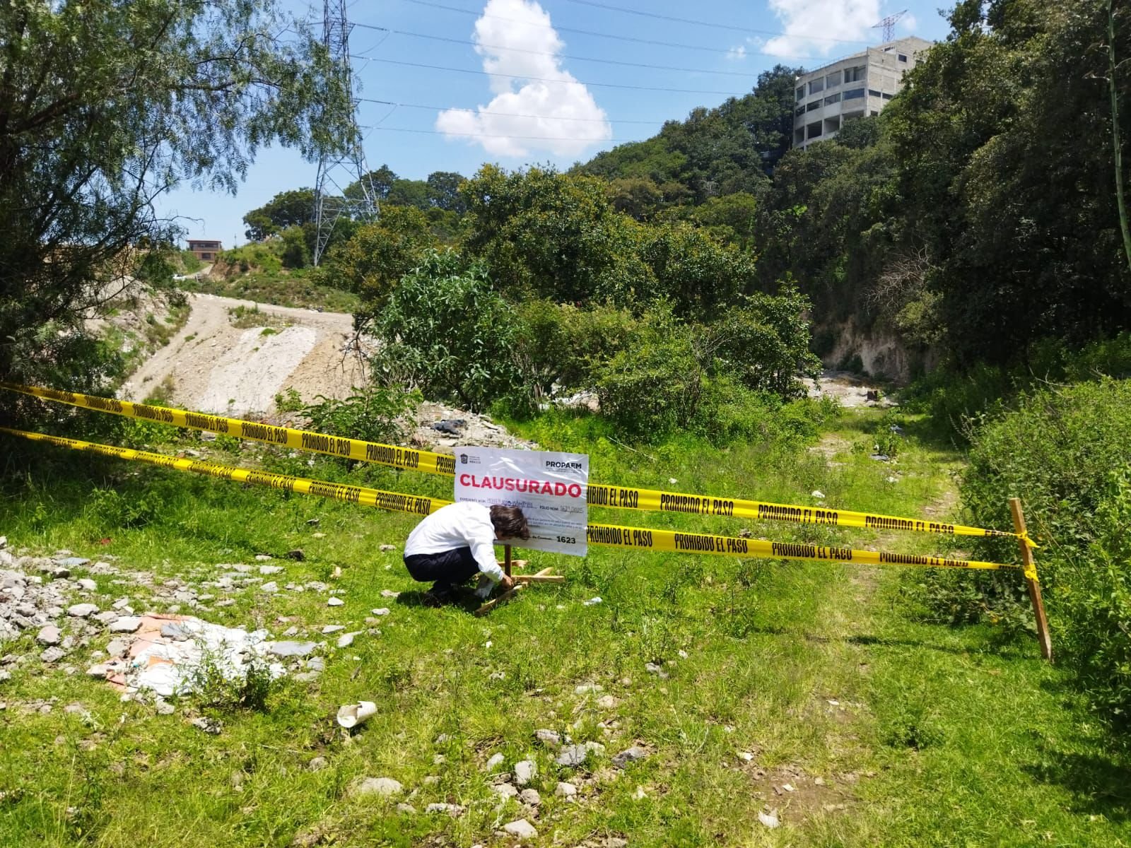 Clausuran tiradero a cielo abierto en #Naucalpan