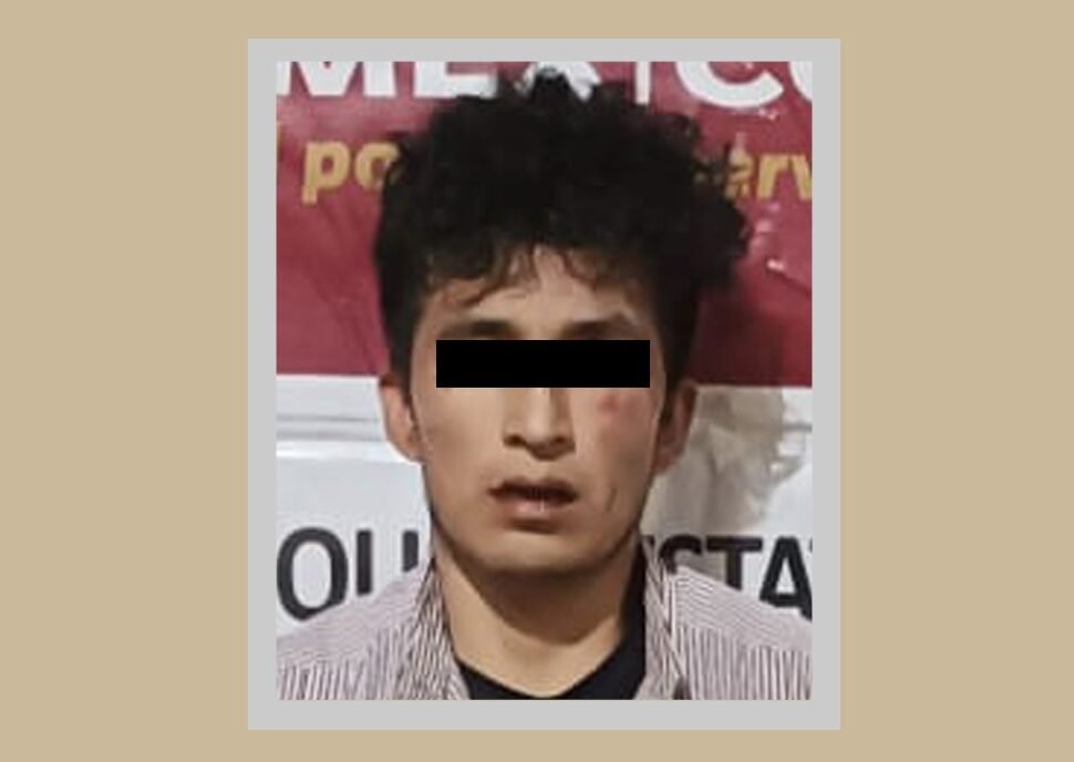 Detienen en #Metepec a hombre por robo y portación de arma prohibida