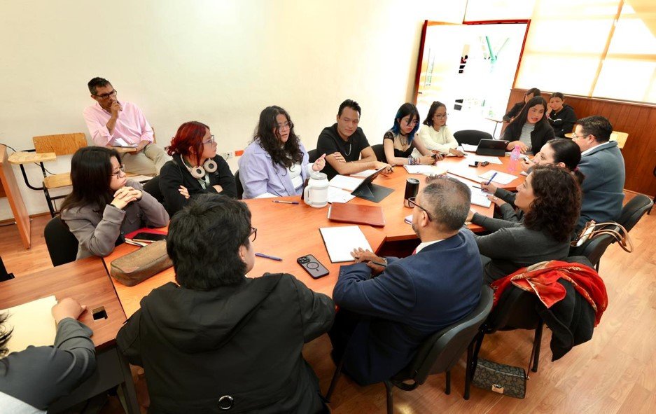¡Rectora en modo escucha! Martha Patricia Zarza toma protesta a demandas estudiantiles de 7 campus regionales en histórica mesa de diálogo