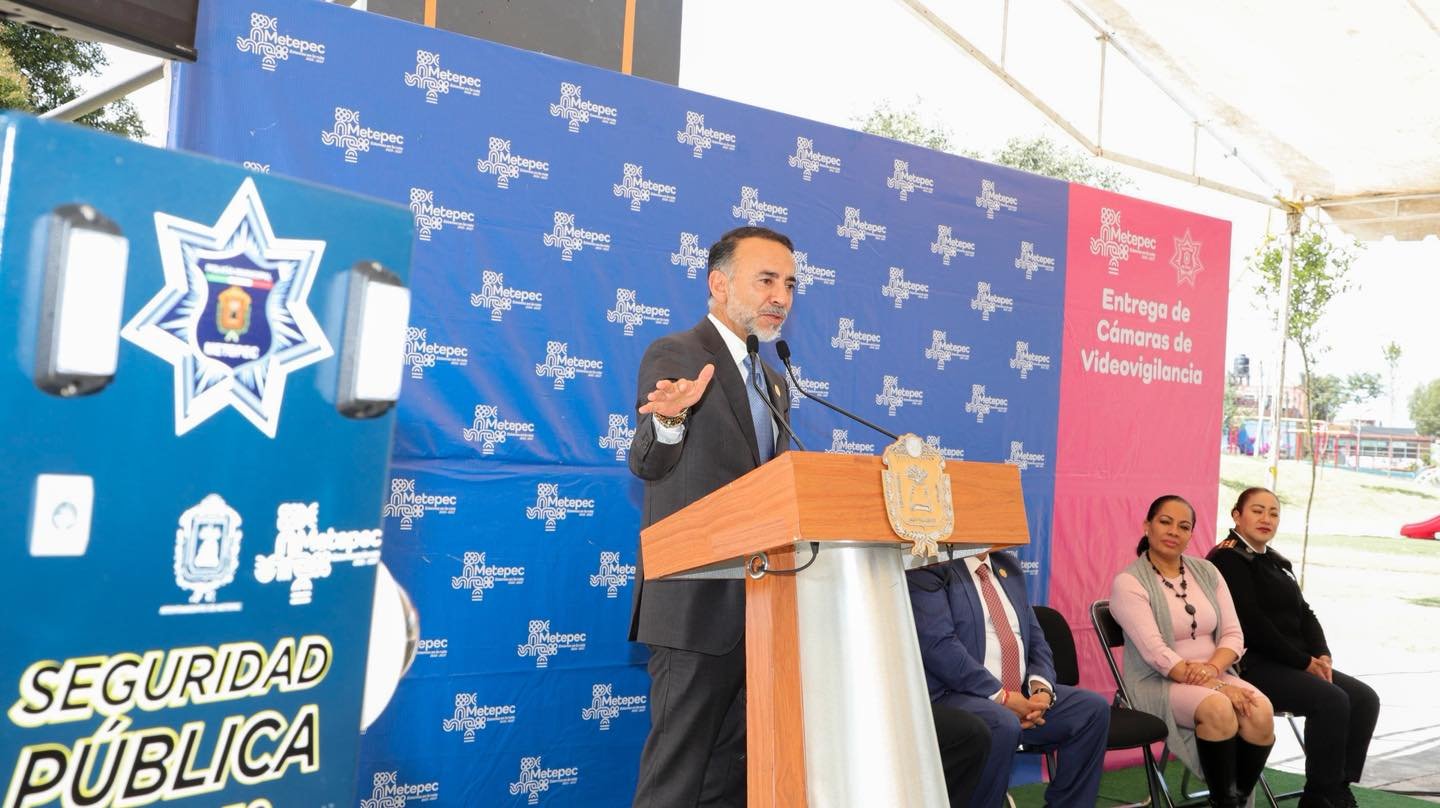 #Metepec entrega nuevas de cámaras de videovigilancia en Infonavit San Francisco