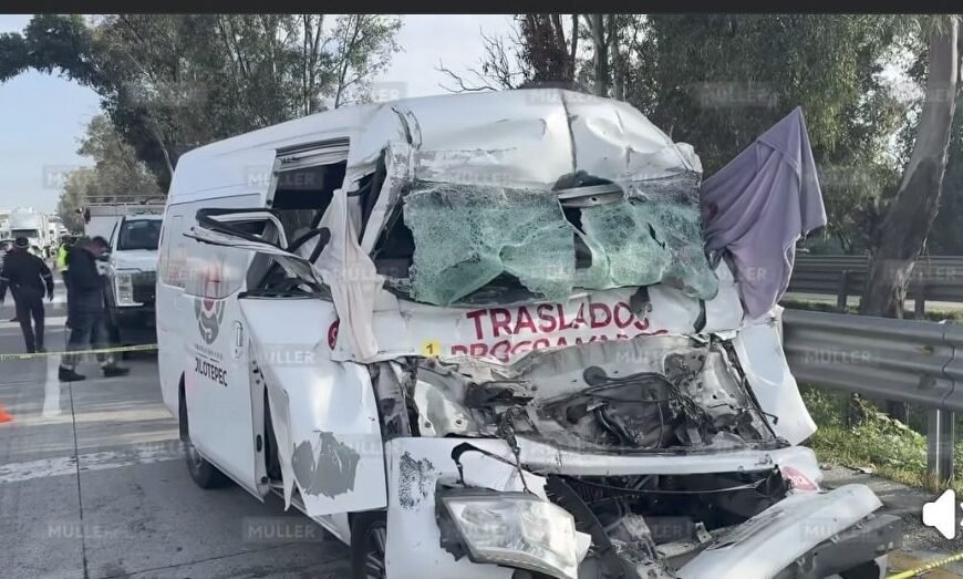 Accidente fatal de ambulancia de #Jilotepec que trasladaba pacientes oncológicos