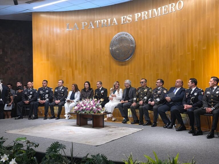 Mandos policiales de Zinacantepec participan en foro de seguridad en la Cámara de Diputados federal