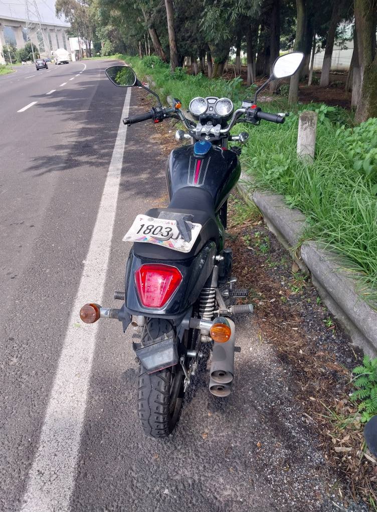 Otro asalto en #Lerma, roban motocicleta en pleno centro