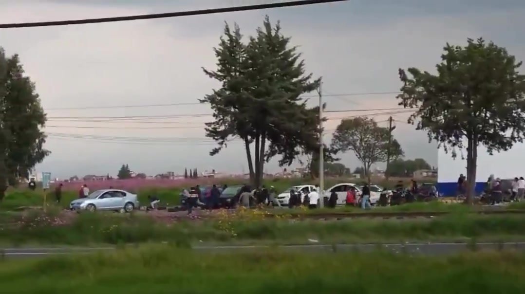 Así disparó conductor a manifestantes que denunciaban atropello letal a ciclista en #Toluca