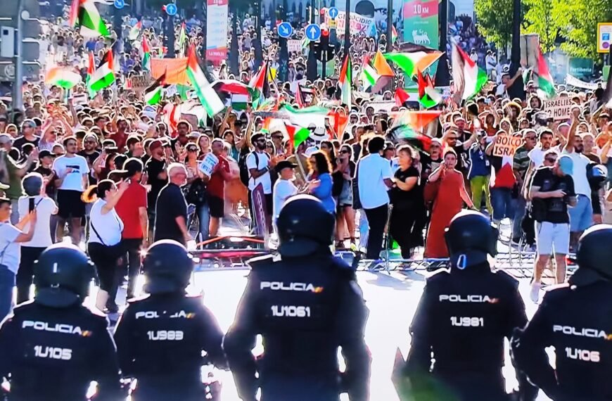 Históricas protestas impiden cierre de La Vuelta a España, y amenazan presencia de Israel en 2026