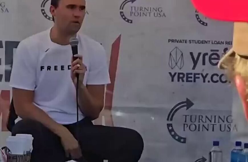 Impactante atentado contra activista conservador cercano a Trump en Universidad de Utah