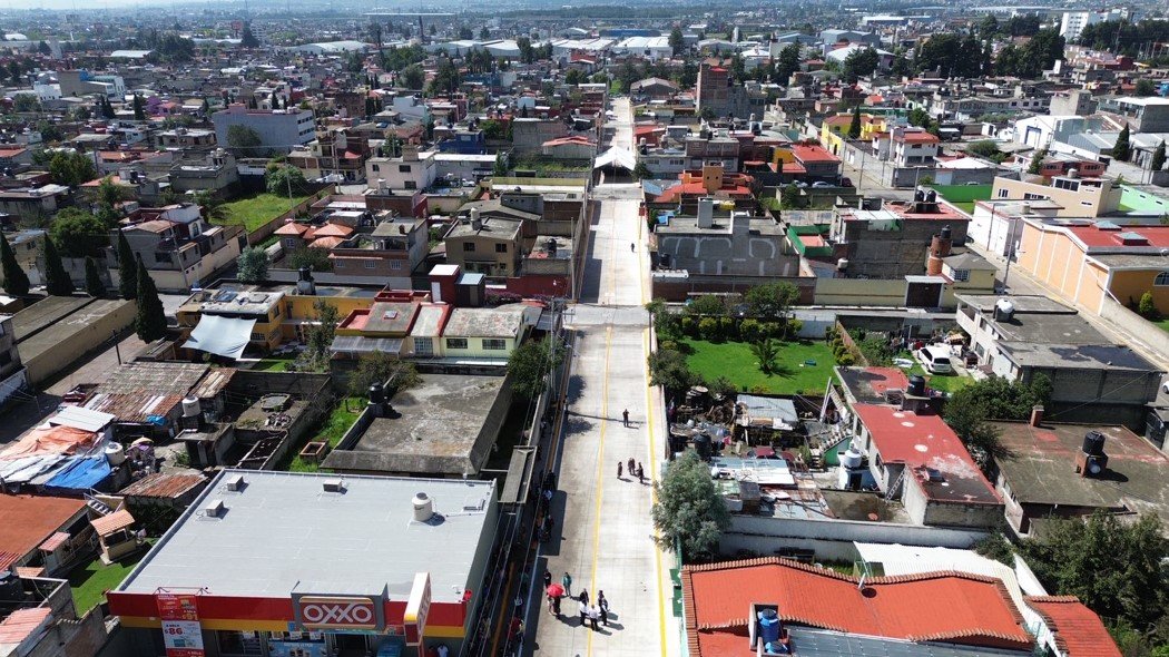 ¡Zinacantepec se transforma! Alcalde Vilchis Viveros entrega pavimentación con concreto hidráulico y malla electrosoldada