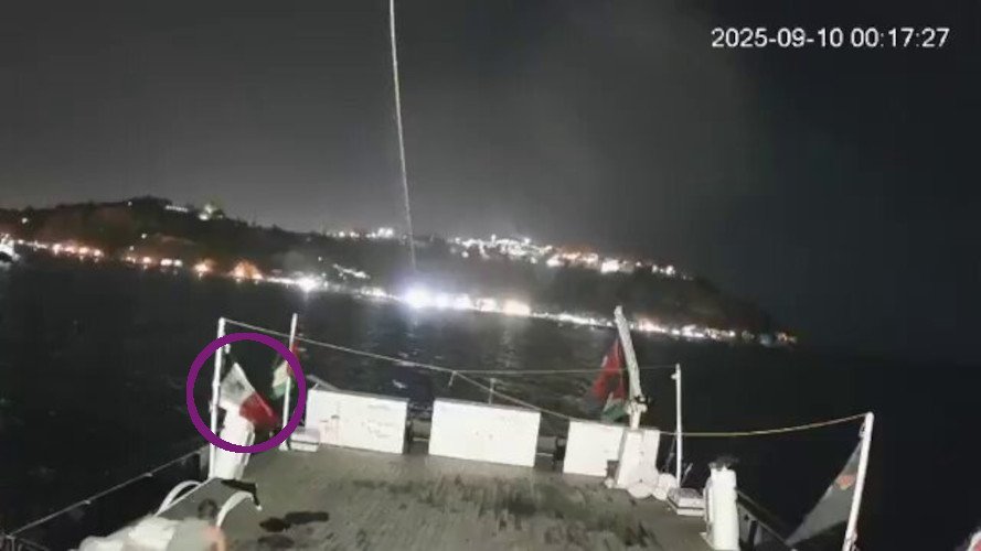 Vuelven a atacar con dron flotilla rumbo a Gaza; ahora al barco donde viaja el periodista mexicano Ernesto Ledesma